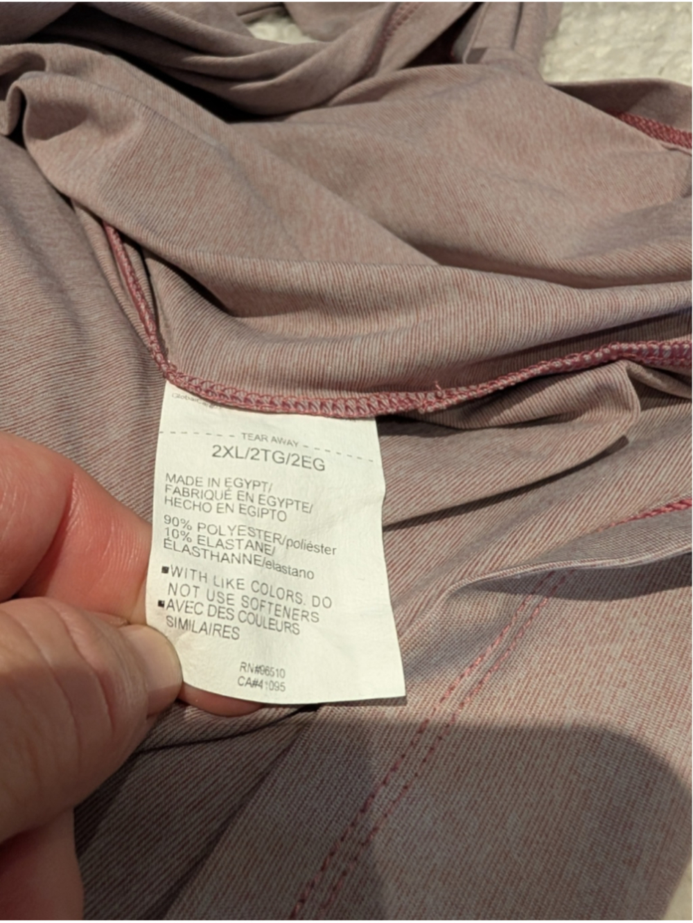 704 - Under Armour 2XL Mauve Long Sleeve Athletic Top - Picture 7 of 8